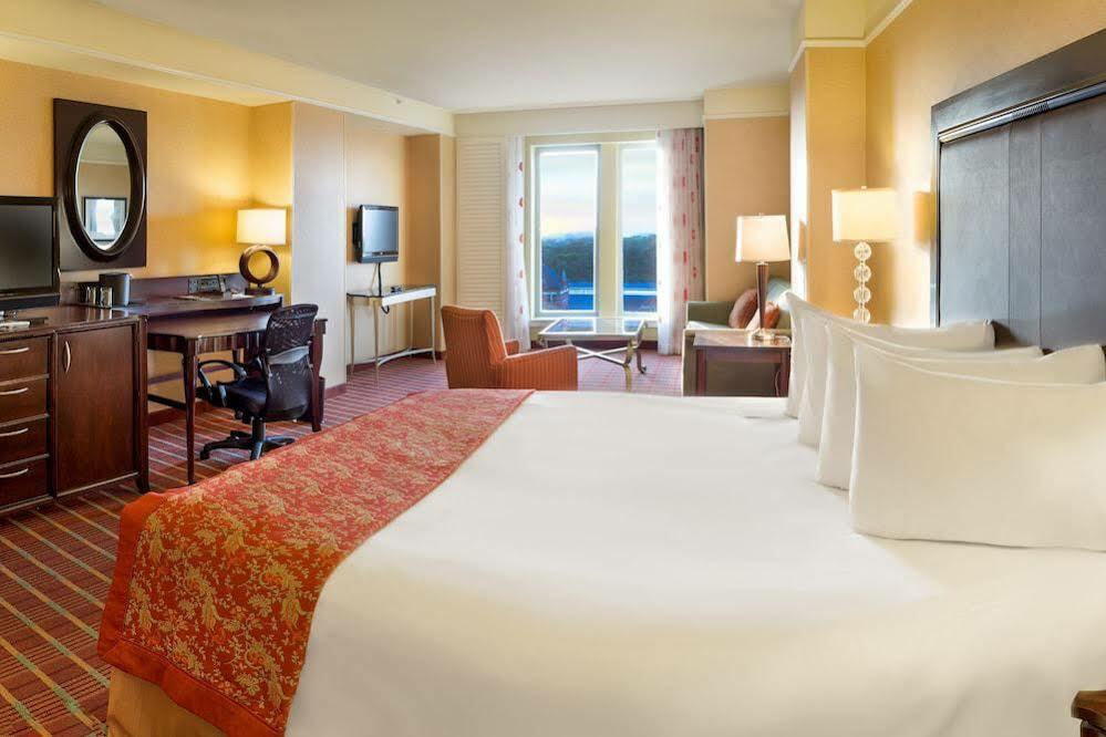 Renaissance Montgomery Hotel & Spa At The Convention Center Zewnętrze zdjęcie